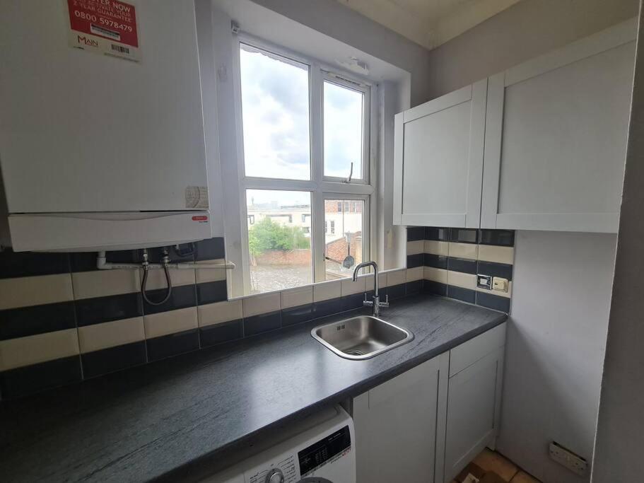 Cute One Bedroom Apartment London Exterior foto